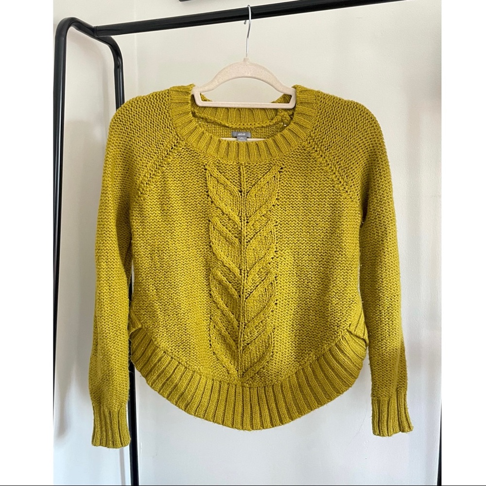 XS Aerie Lime Green Long-Sleeve Cable Knit Sweater